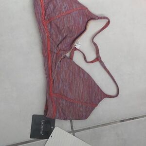 Lululemon pranayama bra sz10